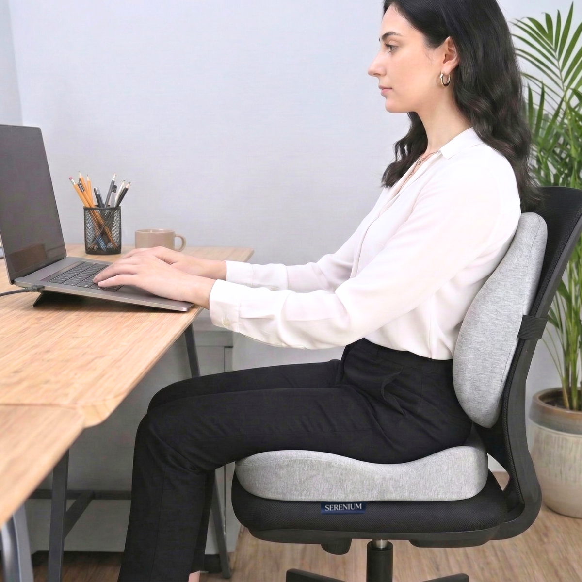 Almofada OrtoSuporte Serenium® - Almofada Ergonômica para Cadeira